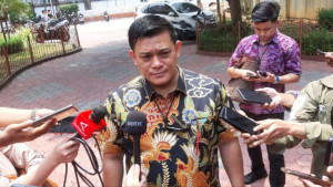 Polisi Sita Barang Bukti Dari Rumah Ketua KPK  Firli Bahuri