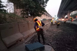 Ruas Jalan Tol Jakarta-Cikampek Kembali Dilakukan Perbaikan Rutin 