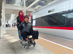 KCIC Fasilitasi 100 Anggota Motor Disable Federation  Menikmati Whoosh