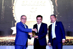 Dirut Bank BTN Sabet Banker of The Year 2023