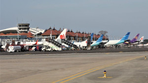 Bandara AP II Dibanjiri Penumpang Arus Balik Libur Panjang