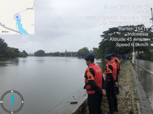 Ratusan Personil Sat Brimob Ditempatkan di Sejumlah Lokasi Rawan Banjir