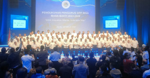 Pengukuhan DPP INSA masa Bakti  2023-2028, Carmelita : Dunia Usaha Dalam Ketidakpastian