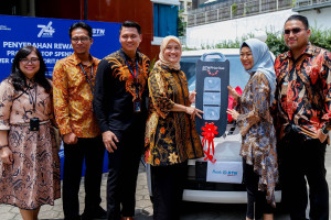 Ini Dia Tiga Nasabah BTN Yang  Beruntung Mendapatkan Mobil dan Sepeda Motor Listrik