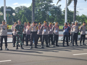 Polri Terjunkan 1.459 Personel Gabungan, Amankan Aksi Unjuk Rasa Beberapa Elemen Masyarakat di Depan Gedung DPR/MPR RI
