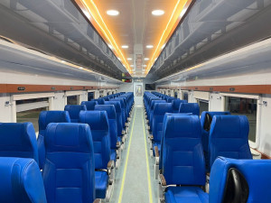 Kereta Ekonomi New Generation Beroperasi pada KA Gaya Baru Malam Selatan