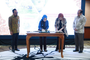 Pertamina Teken Kontrak Untuk  Penugasan Penyaluran BBM Bersubsidi 2024