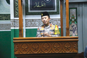 Pesan Kabid Humas Polda Metro Saat Tarawih Keliling