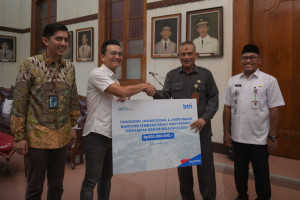 BTN Kasih Bantuan Korban Banjir 