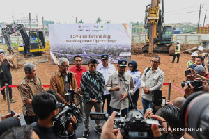 Perlintasan Sebidang Tejo Kab.Bogor  Bakal ditutup Permanen, Karena sudah Ada.....