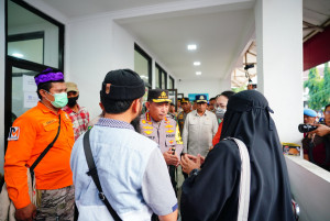 Kapolri Pastikan Beri Pelayanan Terbaik Keluarga Korban