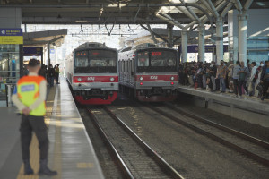 Usai Libur Lebaran, Penumpang Commuter Line  Kembali Normal