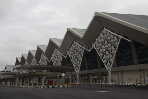 Gunung Ruang Masuk Level IV, Bandara Sam Ratulangi Masih Ditutup
