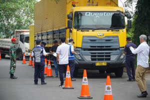 Ratusan Kendaraan ODOL Terjaring Operasi Penertiban di Tuas Tol Cipularang