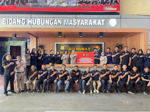 Sejumlah Anggota Polri Ketiban Rejeki Umroh dan Wisata Rohani