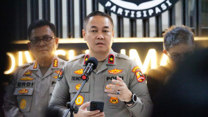 Pesta Rakyat Hari Ini Menghadirkan Artis dan Booth Makanan Gratis Bagi Masyatakat