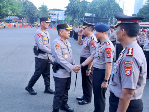 Waw.........Sebanyak  1.274 Personel Polri Naik Pangkat