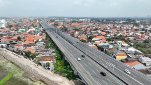 Volume  Lalulintas Tol Sumo Meningkat Lima Persen, Lancar