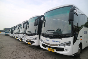 Tarif dan Jadwal Terbaru Bus DAMRI ke Bandara Soekarno-Hatta