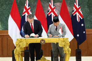 Menhan Prabowo  Teken Perjanjian Kerja Sama Pertahanan RI-Australia 