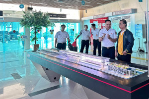 Operator  KA  Tanah Melayu Berhad Malaysia Sambangi Stasiun BNI City