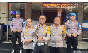 Anggota  Samsat Bekasi  Pungli Komandannya  Minta Maaf