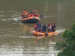 Usai Menemukan 7 Mayat  Tim Gabungan Kembali Sisir Kaku Bekasi Bekasi