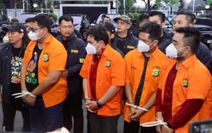 Uang Tunai 73,7 Miliar, Rumah, Mobil. Phonsel, Laptop, Tab Disita Penyidik Polri  Dari 15 Tersangka  Pegawai Kemenkomdigi 