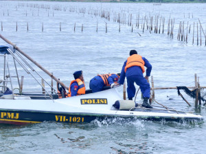 Bongkar Pagar Laut di Perairan Tanjung Pasir, Polri  Kirim Bantuan
