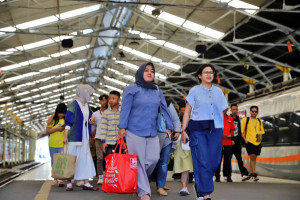Efisiensi Anggaran  Tak berpengaruh Pada Jumlah penumpang, KAI Prediksi Terjadi Lonjakan Pada  Lebaran Tahun Ini 