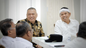 Cara Gubernur Jabar Perlancar  Arus Mudik, Menhub Dudy Apresiasi