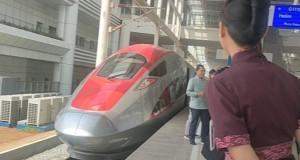 Tarif Kereta  Cepat  Whoosh Hanya Rp 75 Ribu, Rute Pendek Jadi Favorit 