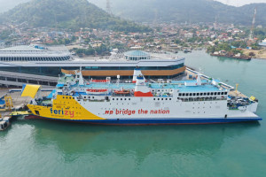 Ternyata Praktek Percaloan di Penyeberangan Masih Ada .....??? Ini Faktanya