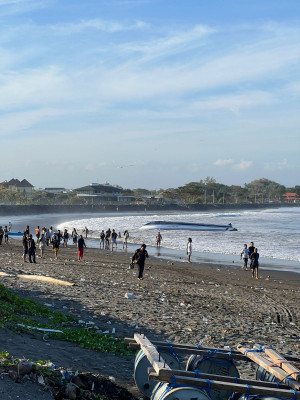 Kembali Terulang, Kapal Wisata Dolphin Cruise II  Membawa 80 Penumpang Terbalik, 2 Tewas 73 Selamat