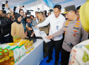 Polri dan Perum Bulog Resmikan  Gerakan Pangan Murah Seluruh Indonesia