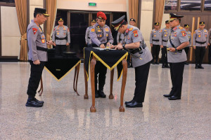 Kapolri Pimpin Sertijab Kapolda Metro Jaya, dan Pelantikan Pejabat Tinggi 