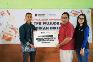 IPC TPK Salurkan Bantuan Pendidikan ke  SLB Bundo Kandung