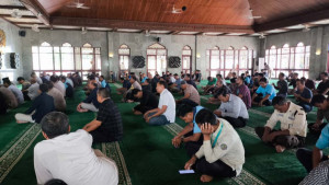 Polisi Ajak Warga  Seputar Bandara Soetta Kompak Mengaji Bersama