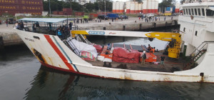 KN Antares Tetap Siaga Penyaluran Bantuan Logistik di Aceh