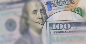 Ribuan Dolar Uang Palsu Diamankan, Sejumlah Pelaku Ditangkap