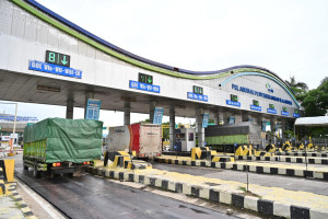 Arus Barang Dari Sumatera ke Jawa Marak, Pelabuhan Penyeberangan Bakauheuni Terkendali