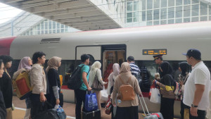 Arus Balik Libur Dengan Whoosh Pagi Ini Masih Terjadi, 80 Ribu Tiket Terjual