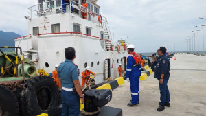 Lolos Uji Sandar, Pelabuhan Panarukan  Siap Dioperasikan 