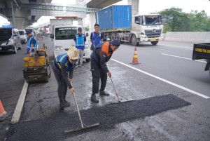 JTT Lanjutkan Pemeliharaan Jalan, Ruas Tol Jakarta–Cikampek