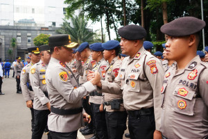 Kapolda Metro Jaya: Jangan Sakiti Hati Masyarakat Saat Bertugas 