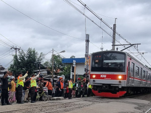 Perjalanan Commuter Line Antara Stasiun Poris - Stasiun Batu Ceper Kembali Normal