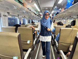 AirNav  Berangkatkan 4000 Pemudik Naik Kereta Api, Azizatun: Senang Bisa Berbagi