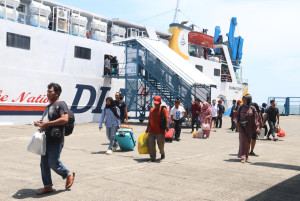 Puncak Arus Balik,  79 Ribu Penumpang Tiba  di Pelabuhan Makassar 