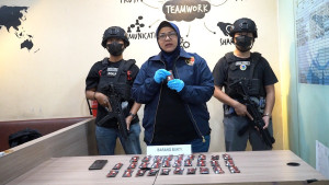 Sebanyak 30 Pcs  Narkotika Jenis Etomidate Siap Edar Diamankan Polisi
