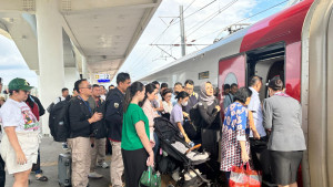Dalam Satu Pekan Volume Penumpang Whoosh Capai 126 Ribu